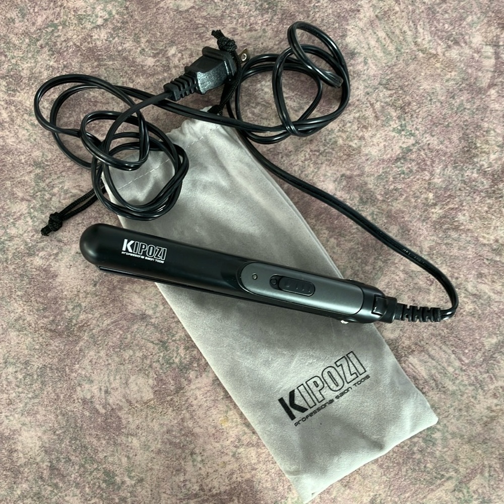 Kipozi Mini Travel Hair Straightener